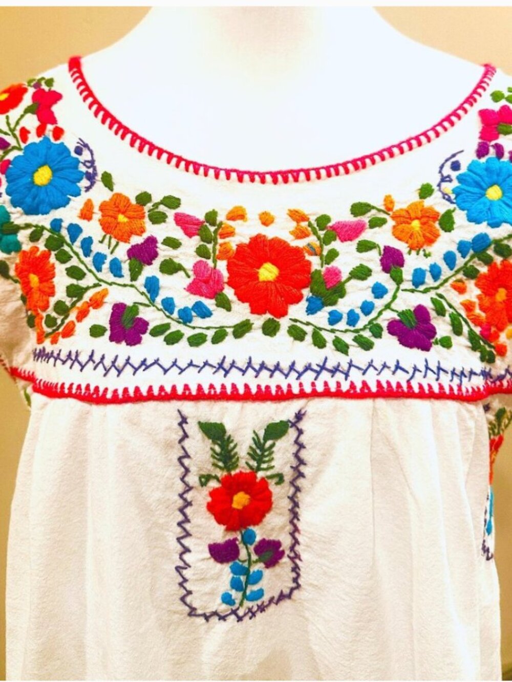MEXICAN COTTON EMBROIDERED DRESS MEDIUM - Picture 3 of 5